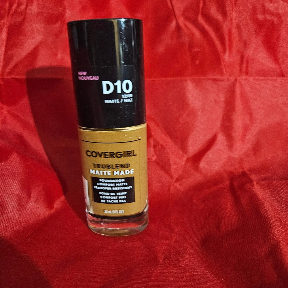 Covergirl TruBlend Matte Made Foundation D10, 12 HR‎ Matte